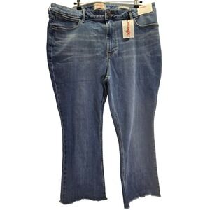Wrangler Kick Flare Cropped Jeans Womens Sz 20W 39x26 Blue Denim Frayed Hem Boho